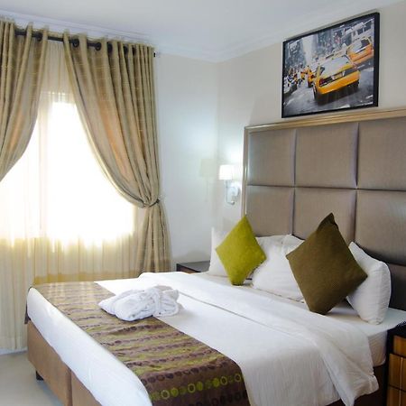 Class Suites Ikeja Eksteriør billede