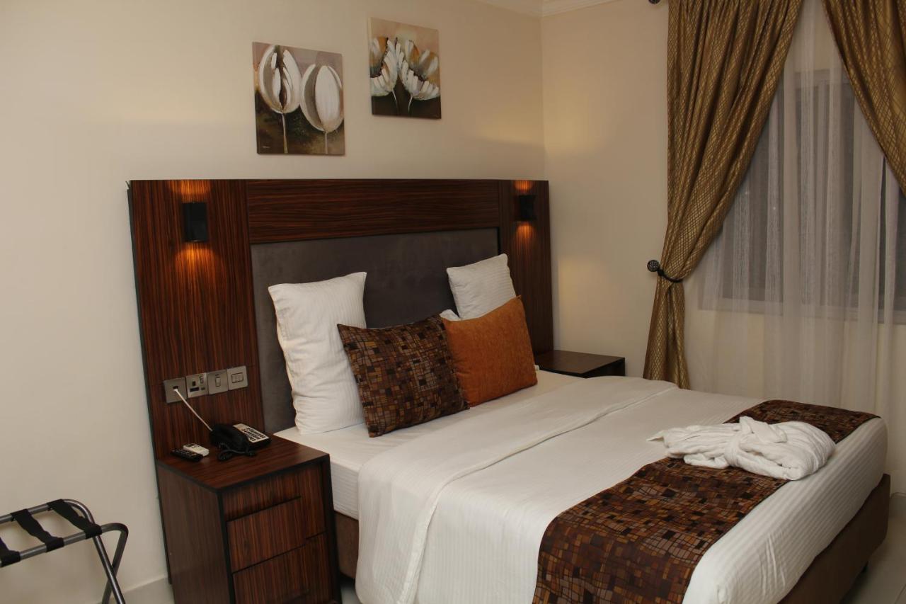 Class Suites Ikeja Eksteriør billede