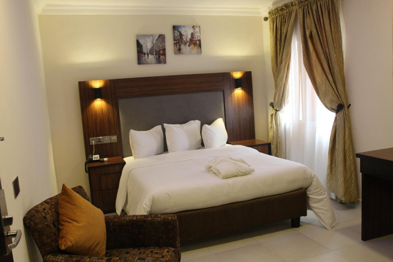 Class Suites Ikeja Eksteriør billede
